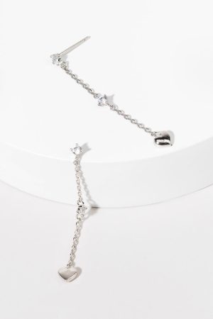 Cindy Delicate Heart Linear Earrings